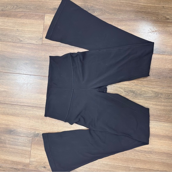 Lululemon ready to Nulu size 6 Black Flared Pants wonens - Picture 4 of 10